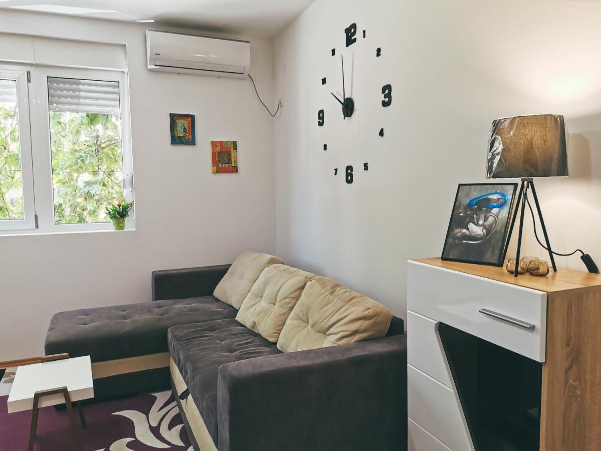 Cozy Corner Apartments - Free Parking & Wi-Fi Чуприя Экстерьер фото